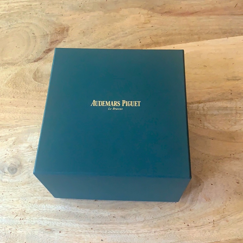 AUDEMARS PIGUET Le Brassus Gift Box Set - - Picture 3 of 16